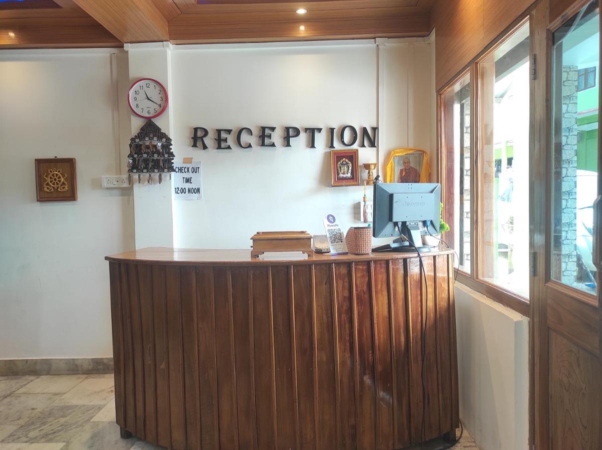 Hotel Tawang Regency Eksteriør bilde