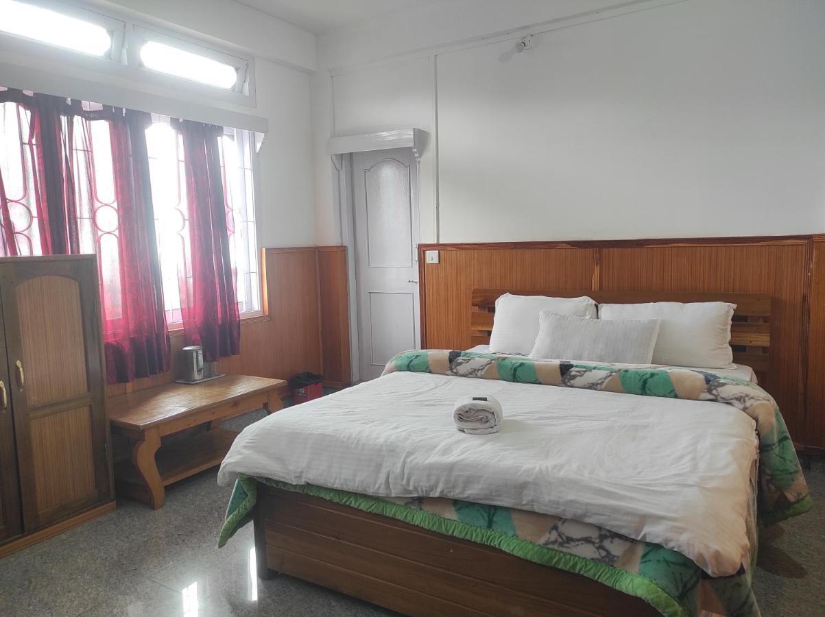 Hotel Tawang Regency Eksteriør bilde