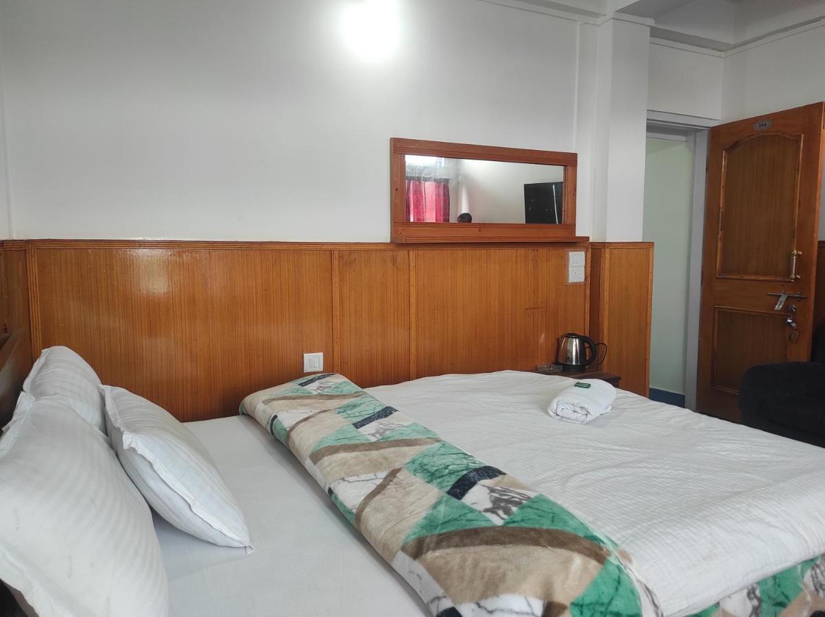 Hotel Tawang Regency Eksteriør bilde