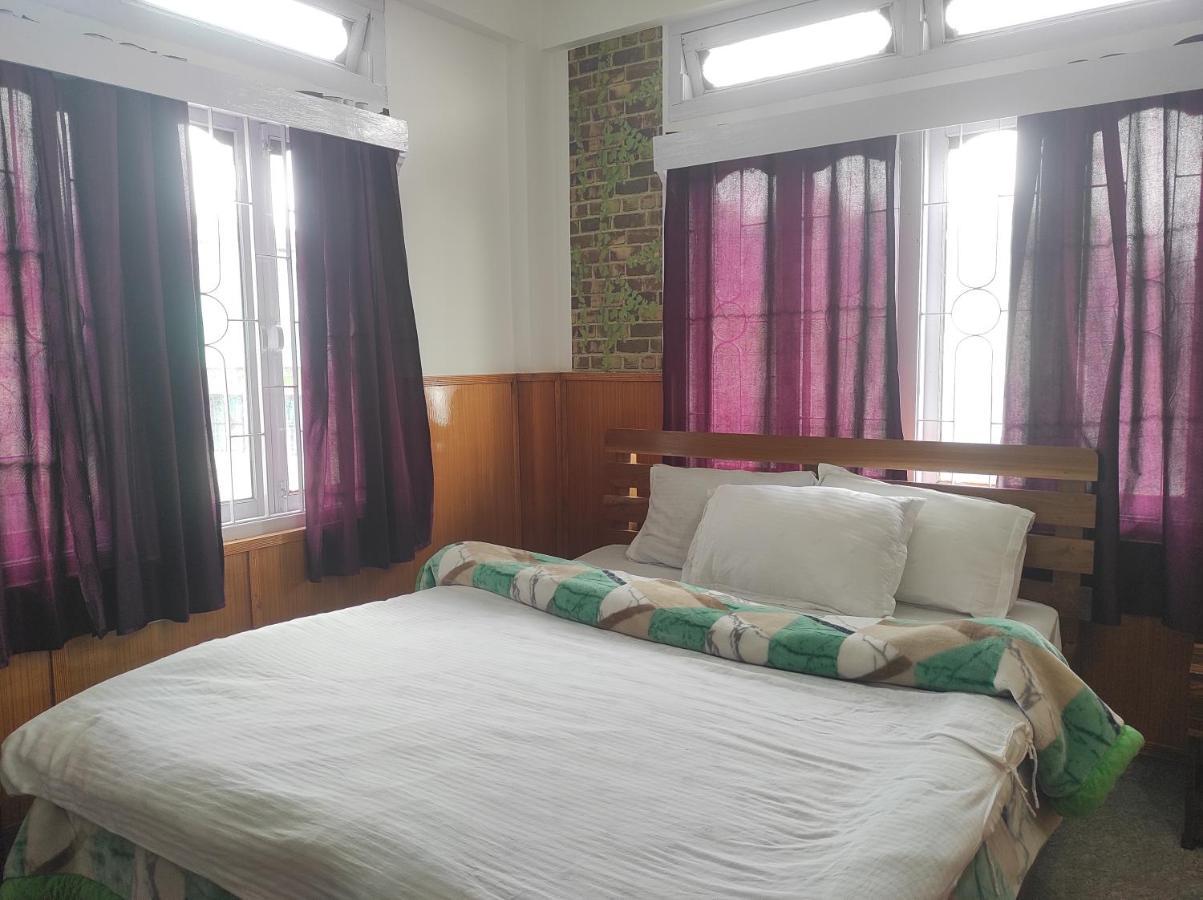 Hotel Tawang Regency Eksteriør bilde