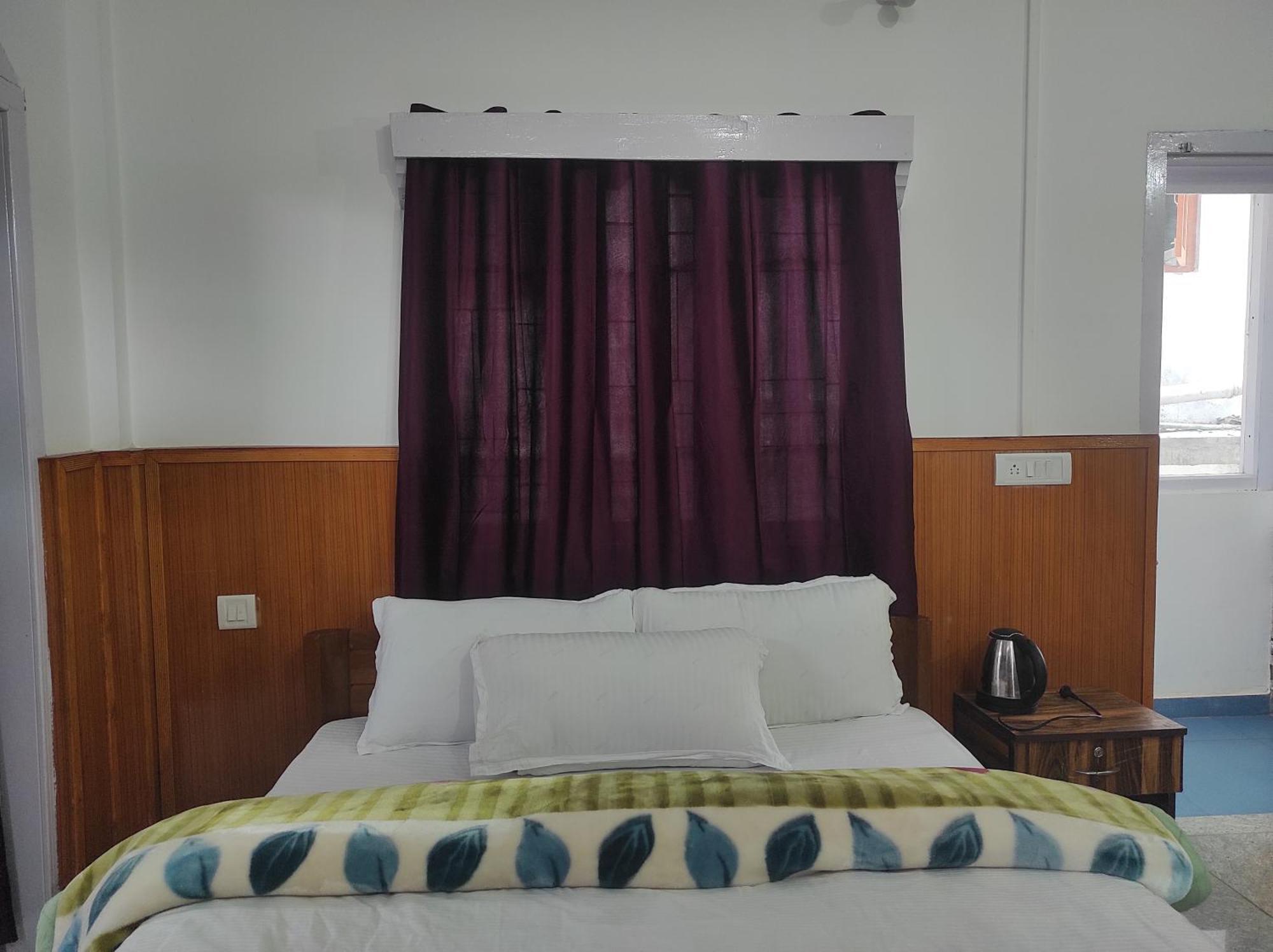 Hotel Tawang Regency Eksteriør bilde