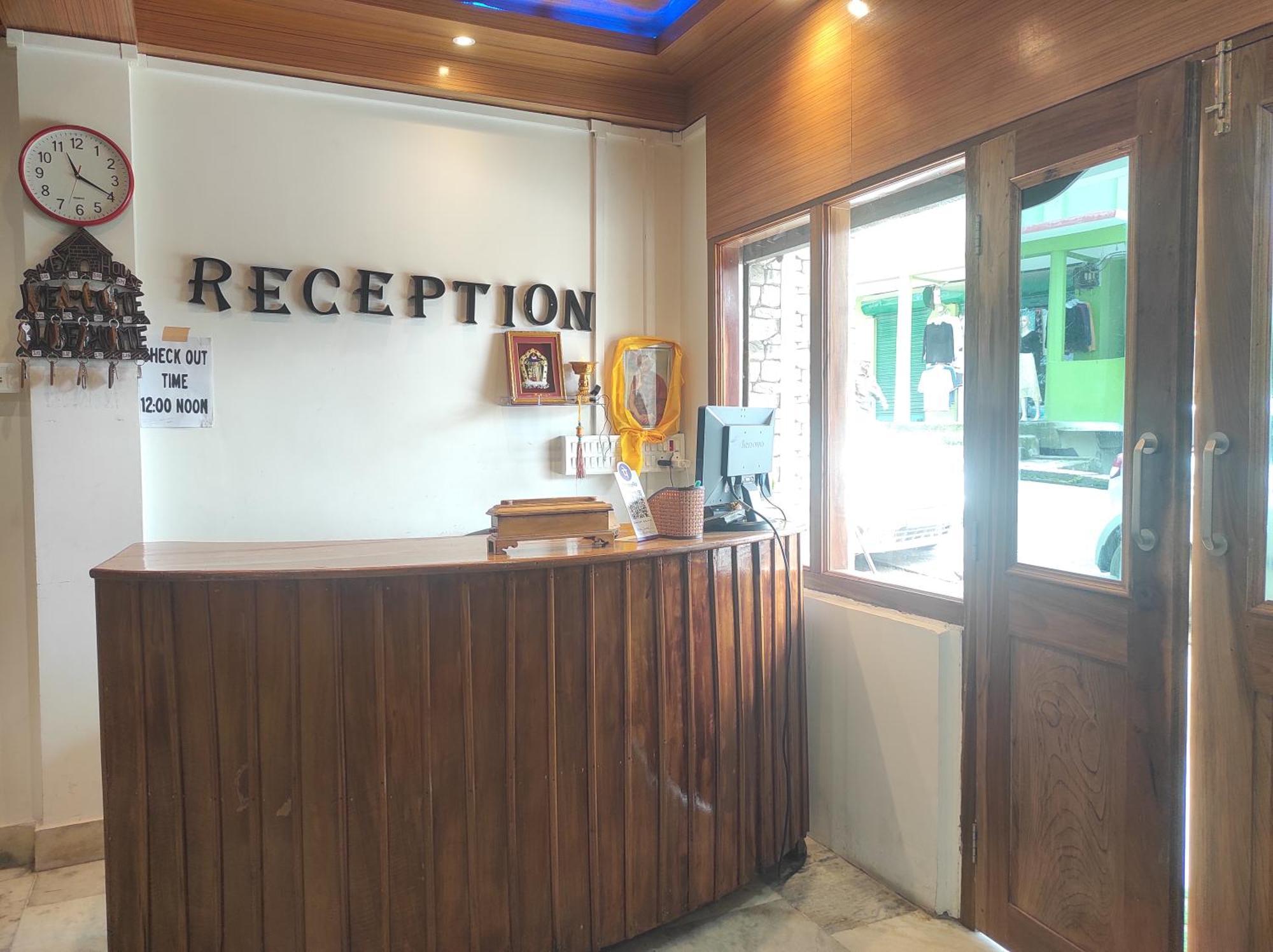 Hotel Tawang Regency Eksteriør bilde